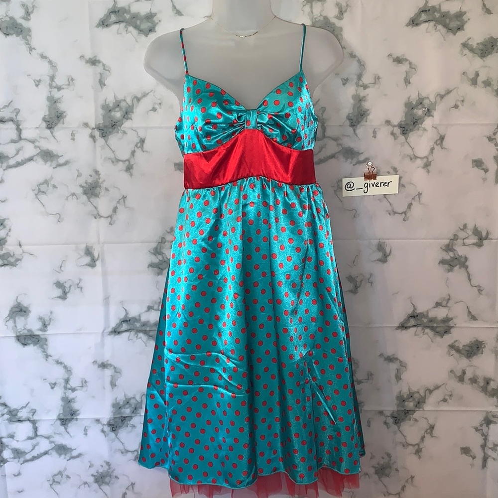 Goregeous Vintage Polka Dot Tulle Bow 50’s Style Dress